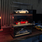 High quality 1:18 acrylic showcase with wooden base plate and LED lights