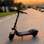 Ninebot ZT3 Pro – Superhelles Frontlicht und Tagfahrlichtteile / X-förmiger Scheinwerfer
